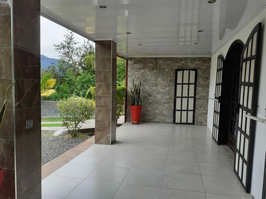 Charmante Maison Au Coeur Des 3 Montagnes 萨拉济 外观 照片